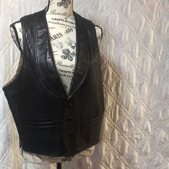 Western Black Vest Vintage measurements in pictures seems like a M - Picture 2 of 13